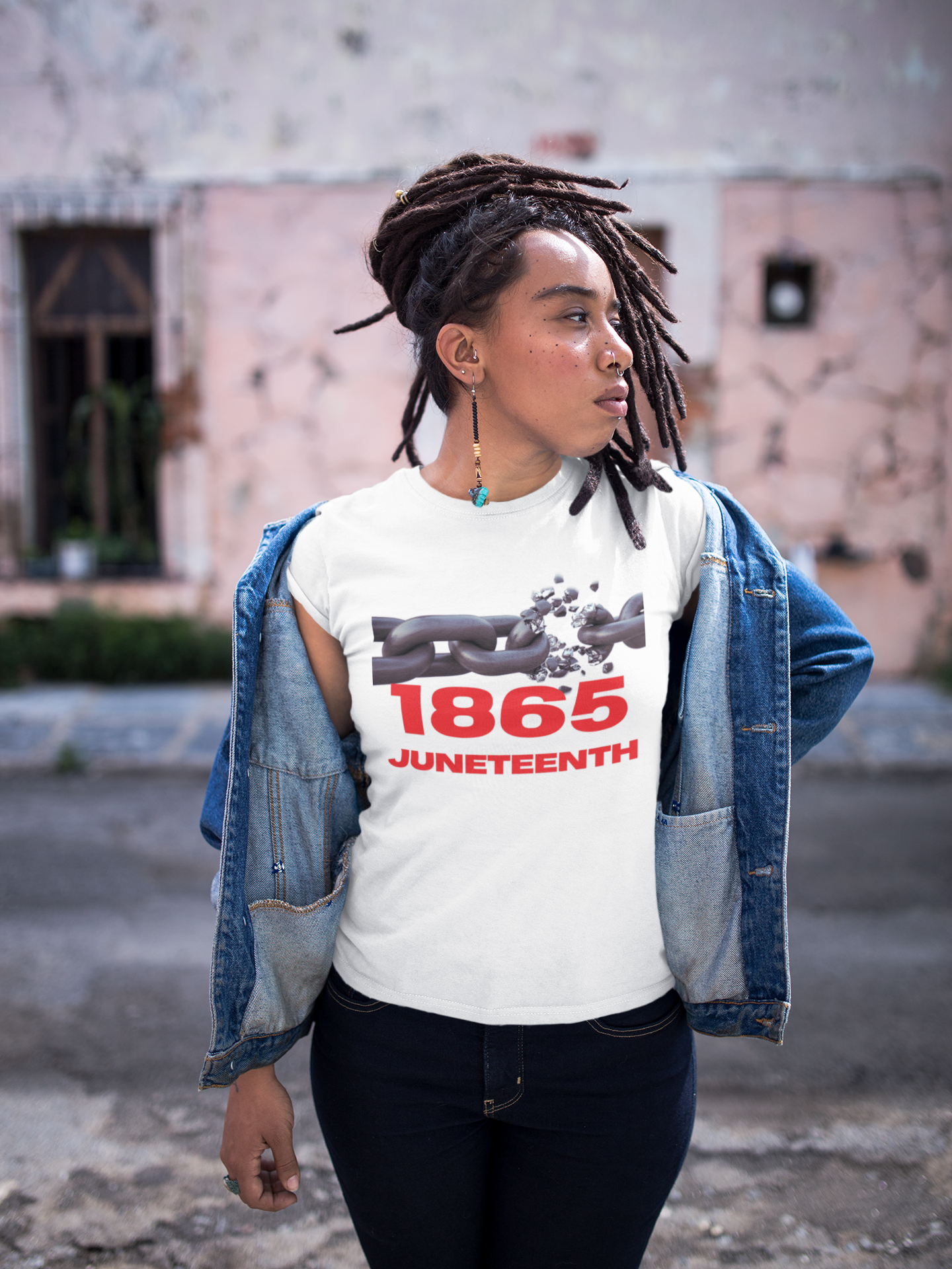 Breaking the chain, 1865 Juneteenth commemoration, white t-shirt shirt. 